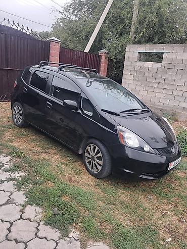 Honda Fit: 2009 г., Бензин, Хэтчбэк