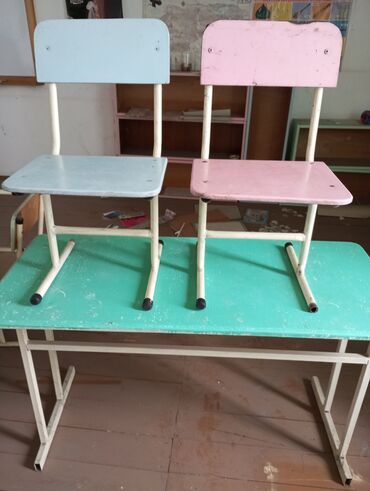 детский стол и стул: Балдар үстөлдөрү Кыздар үчүн, Балдар үчүн, Колдонулган