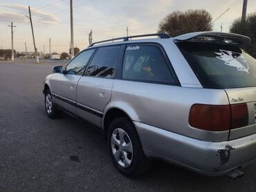 ауди a7: Audi S4: 1993 г., 2.6 л, Механика, Бензин, Универсал