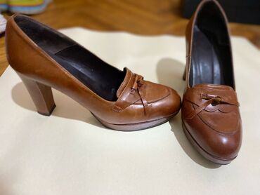 женские кожаные длинные перчатки: Туфли, Carlo Pazolini, Размер: 38, цвет - Коричневый, Новый