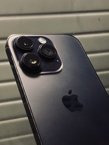 зарядка ноутбука: IPhone 14 Pro, Колдонулган, 128 ГБ, Deep Purple, Заряддоочу түзүлүш, Каптама, 95 %