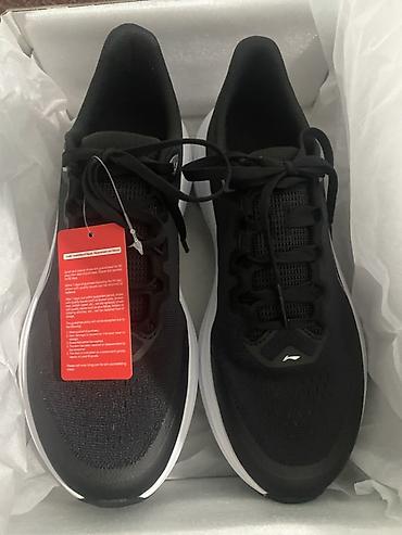 лининг крос: Легкие беговые кроссовки Li-Ning (модель с логотипом «перьевой» — 2