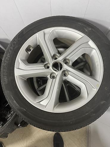 r16 sonata: Колеса в сборе 215 / 55 / R 17, Лето, Б/у, 1 шт, Легковые, Литые, отверстий - 5 — 1