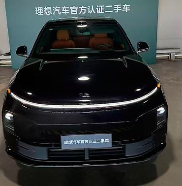 Lixiang L6: 2025 г., 2 л, Автомат, Гибрид, Кроссовер at lalafo.kg Lixiang L6: 2025 г., 2 л, Автомат, Гибрид, Кроссовер