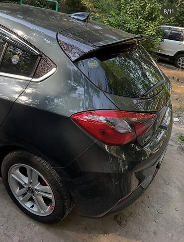 dodge challanger: Chevrolet Cruze: 2018 г., 1.4 л, Автомат, Бензин, Хэтчбэк — 8