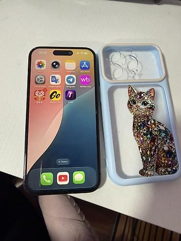 Apple iPhone 15 Pro (линейка с Dynamic Island), цвет — черный. Экран