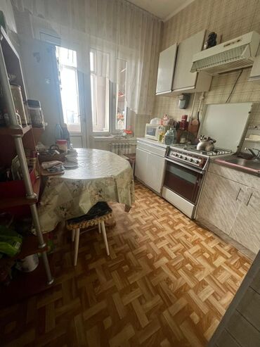 Продажа квартир: 3 комнаты, 62 м², 106 серия, 9 этаж, Косметический ремонт