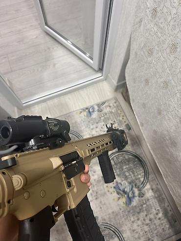 винтовка воздушный: Страйкбольная винтовка форм‑фактора AR-15 (M4), цвет песочный (tan) — 3