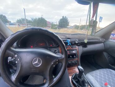 Mercedes-Benz: Mercedes-Benz C-Class: 2002 г., 2.2 л, Механика, Дизель, Седан — 8