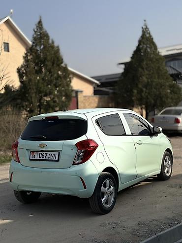 Chevrolet: Chevrolet Spark: 2017 г., 0.1 л, Автомат, Бензин, Хэтчбэк — 3