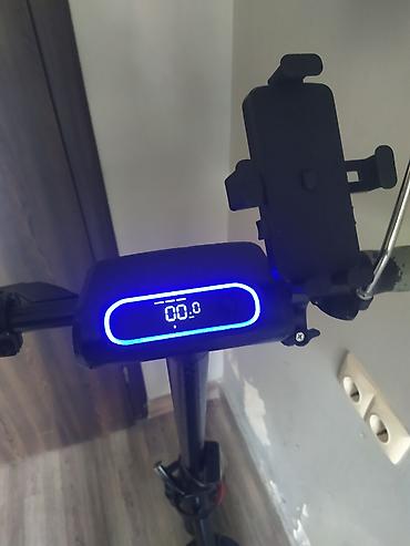 elektron velo: İşlənmiş Elektrik samokat 10", > 1000 Vt, 36 - 45 km/s — 3