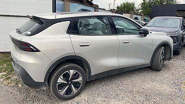 wuling mini ev: Changan Qiyuan Q05: 2026 г., Автомат, Электромобиль, Кроссовер — 2