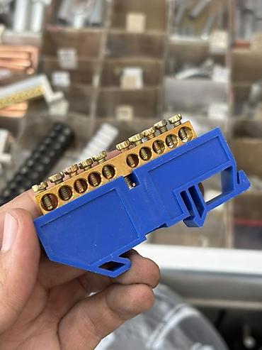 argb controller: Нулевая/заземляющая шина в изоляционном корпусе для электрощита. - — 1