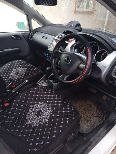 купить хонда фит в бишкеке: Honda Fit: 2003 г., 1.3 л, Автомат, Бензин, Хэтчбэк