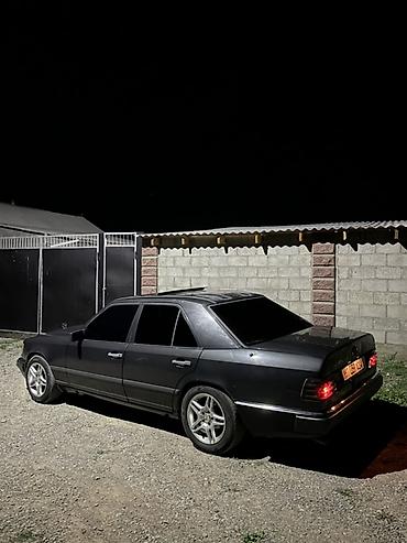 Продажа авто: Mercedes-Benz E-Class: 1987 г., 2.3 л, Механика, Бензин, Седан — 4