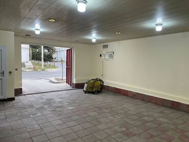 Digər kommersiya daşınmaz əmlakı: AVTOYUYUCU tek box moyka icareye verilir. Yolqiragi — 1