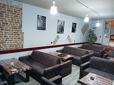 afsıant: Ofisiant tələb olunur, Kafe, Gündəlik ödəniş, İstənilən yaş, Təcrübəsiz — 1