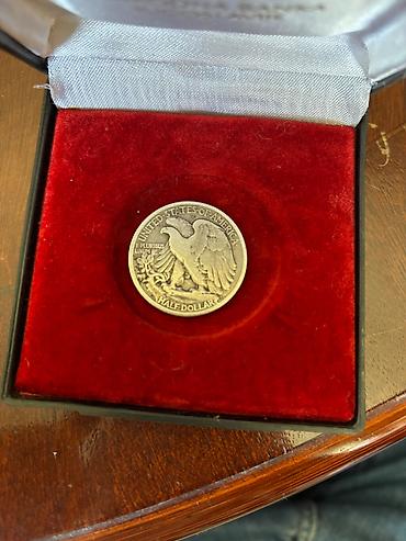 Ostali predmeti za umetnost i kolekcionarstvo: 5 francuskih srebrnih kovanica (2x 1832, 1833, 1838, 1868) 6x pola — 19