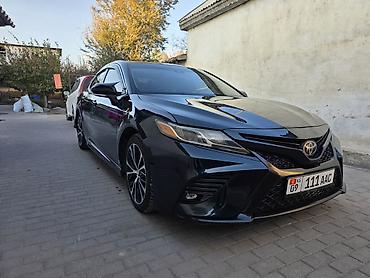 x5 bmw 2018: Toyota Camry: 2017 г., Автомат, Бензин, Седан — 1