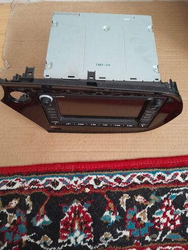 manitor masin ucun: Honda insight 2010 zavod monitoru satılır.İşlekdi. Avtomobil üçün