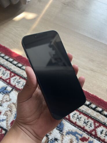 купить бу телефон дешево: IPhone 13, Б/у, 128 ГБ, Midnight, Чехол, 74 %
