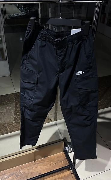 штаны джогеры: Черные мужские спортивные брюки Nike - Тип: брюки карго/джоггеры - — 1