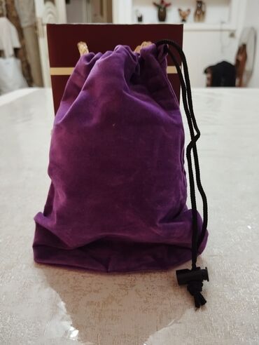 Zərgərlik dəstləri: Zərgərlik dəsti – EFE Model Jewellery Tərkib: - Qızılı rəngli sərt — 2