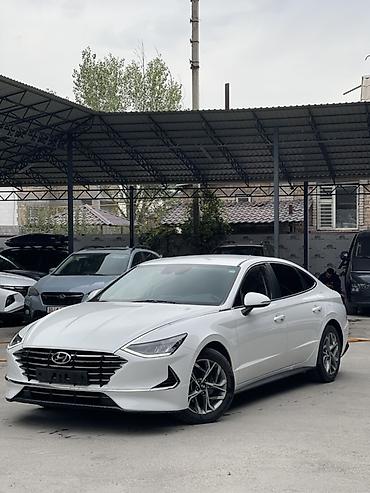 Hyundai Sonata: 2019 г., 2 л, Автомат, Газ, Седан
