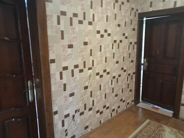 Həyət evləri və villaların satışı: Sulutəpə qəs. 4 otaqlı, 2 kv. m, Kredit yoxdur, Orta təmir — 6