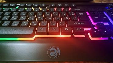 kompüter klaviaturası: 2E Gaming KG320, Oyun Klaviaturası 3-4 dəfə istifadə olunub, LED — 3
