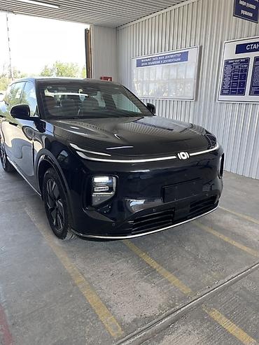 byd e1: Changan Qiyuan Q05: 2025 г., 1.5 л, Гибрид, Внедорожник — 2