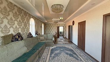 Продажа коттеджей и домов: 📍ул. Макмал 🔘4-комнаты 🔘2 этажа 🔘296,8м² Продаётся двухэтажный дом — 9