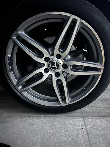 diski mercedes: Mercedes-Benz orijinal disklər və təkərlər (AMG dizaynı) 4 disk, 4 — 5