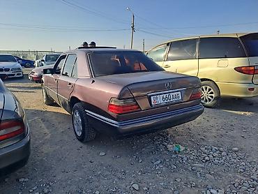 гитара мерседес 124: Mercedes-Benz W124: 1993 г., Механика, Седан — 3