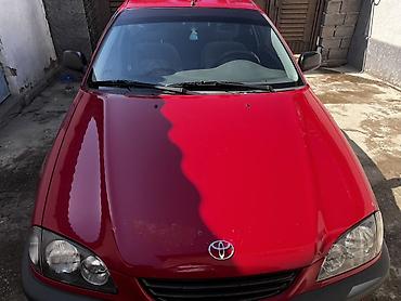 Toyota: Toyota Avensis: 1998 г., 1.6 л, Механика, Бензин, Лифтбек — 4