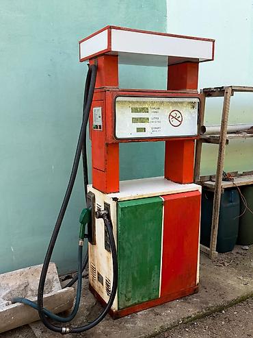 traktor mtz 892: Yanacaqdoldurma kolonkası (köhnə model) - Mexaniki göstəricili panel — 1
