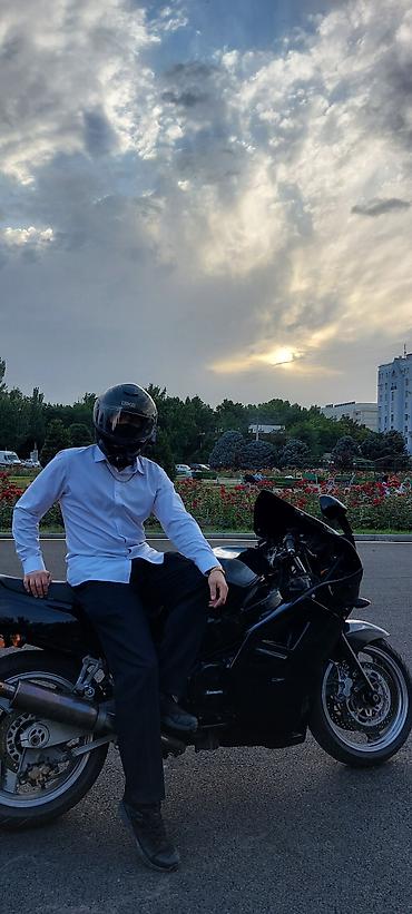 105 с: Мотоцикл Kawasaki ZZR 1100 — это мощный спортивно-туристический байк с — 3