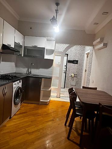 Mənzillər: Qaraçuxur qəs., 2 otaqlı, Yeni tikili, 70 kv. m — 8