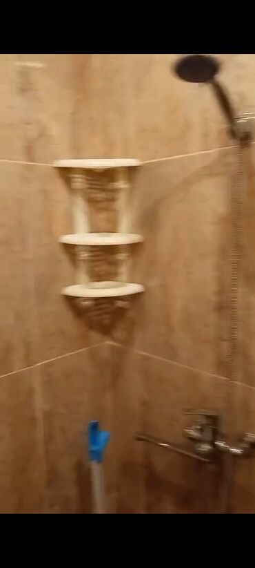 Uzunmüddətli kirayə evlər: 40 kv. m, 1 otaqlı, Qaz, İşıq, Su — 6