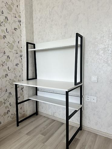 işlənmiş polkalar: 📌 Tələbə/Yazı Stolu Satılır (Çox az işlənib) Tələbəliyim bitdiyi üçün — 5