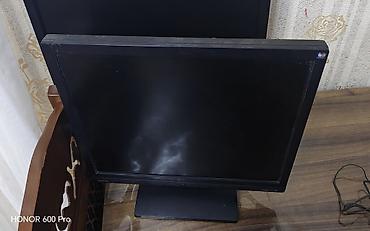 BenQ Q702AD LCD monitor - Ekran ölçüsü: təxminən 17" (kvadrat nisbət
