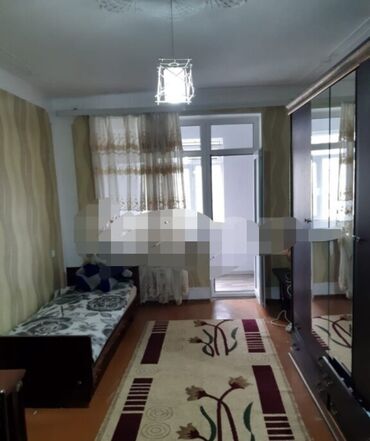 kiraye evler 9 cu mkr: Sumqayit şeheri 9 cu mikra rayon 5/4 de bezi esyalarla 1 otaqli orta