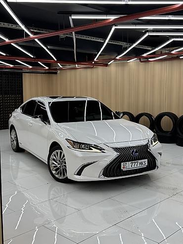 Lexus: Lexus ES: 2019 г., 2.5 л, Вариатор, Гибрид, Седан — 2