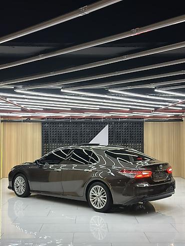 солид: Toyota Camry: 2018 г., 2.5 л, Автомат, Бензин, Седан — 4