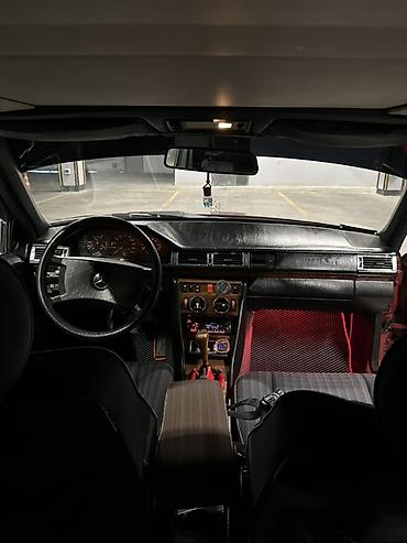 Mercedes-Benz: Mercedes-Benz E-Class: 1989 г., 2 л, Механика, Бензин, Седан — 11