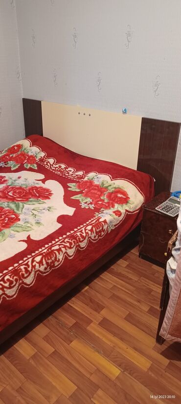 туалетный столик комод: 2 təknəfərlik çarpayı