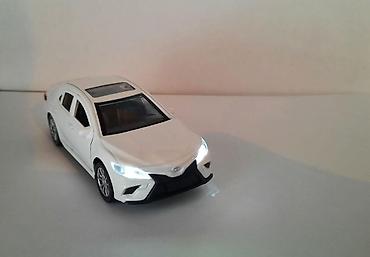 lego oyuncaq: Ağ rəngli oyuncaq miniatür krossover avtomobil modeli - Material — 9