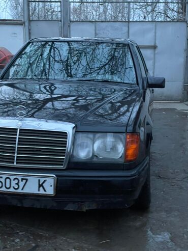 бензавоз газ 53: Mercedes-Benz 220: 1988 г., Бензин