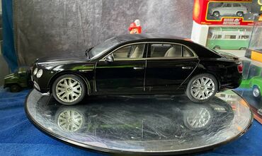 Avtomobil modelləri: Коллекционная модель Bentley Flying Spur W12 Diamond Black 2012 — 10