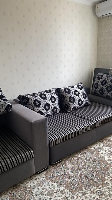 sofa: Угловой диван, C подушками — 4